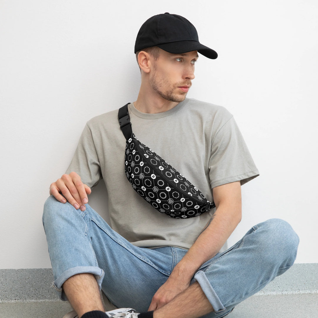 HODL Fanny Pack "First Edition Black" front man with cap