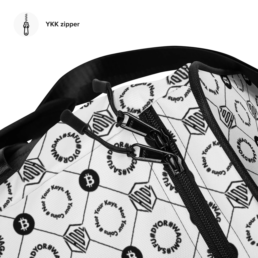 HODL Weekender "First Edition White" details zipper